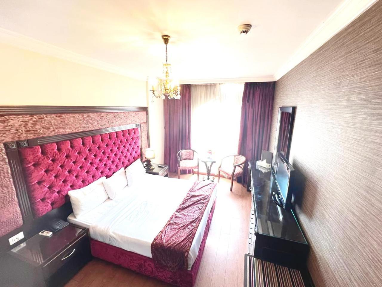 Queens Suite Hotel Beirut Exterior photo